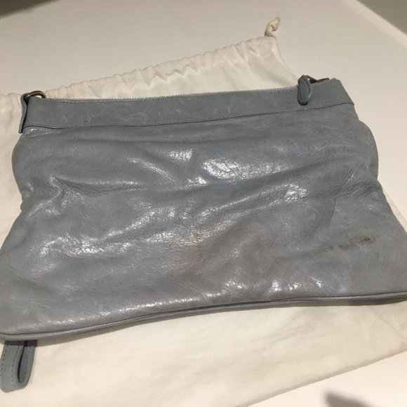 Balenciaga clutch in light blue with giant silver hardware - Picture 2 of 7